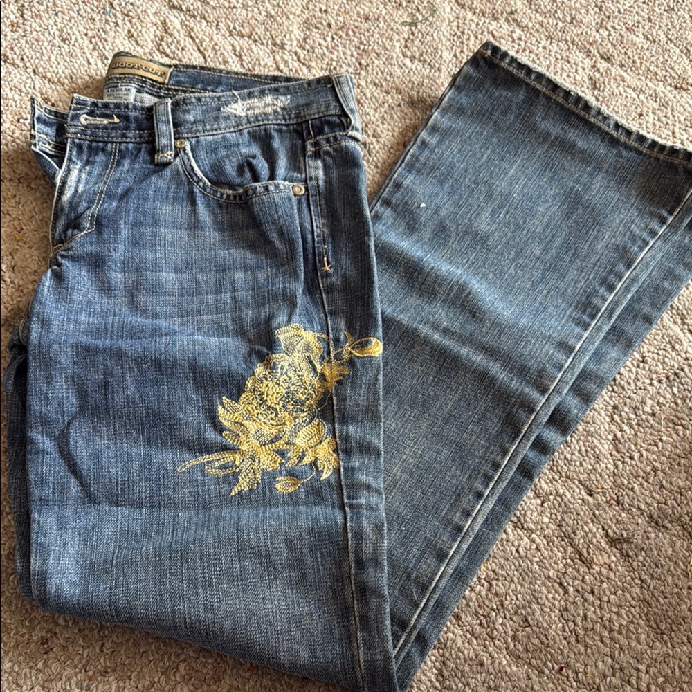 7 For All Mankind Blue Jeans with Gold Floral Embroidery